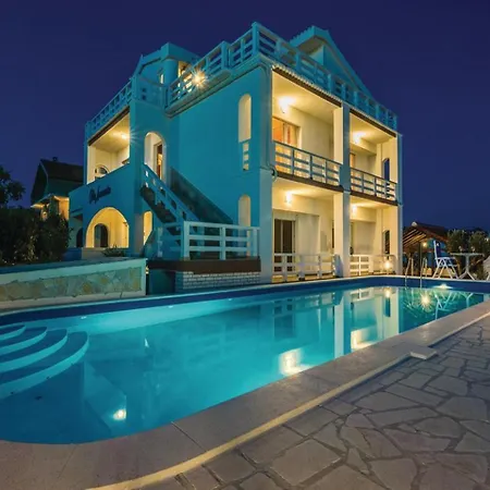 Xxl Anamaria With Pool Villa